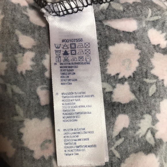 Ladies Forever 21 Black Floral Crop Top - Picture 4 of 5